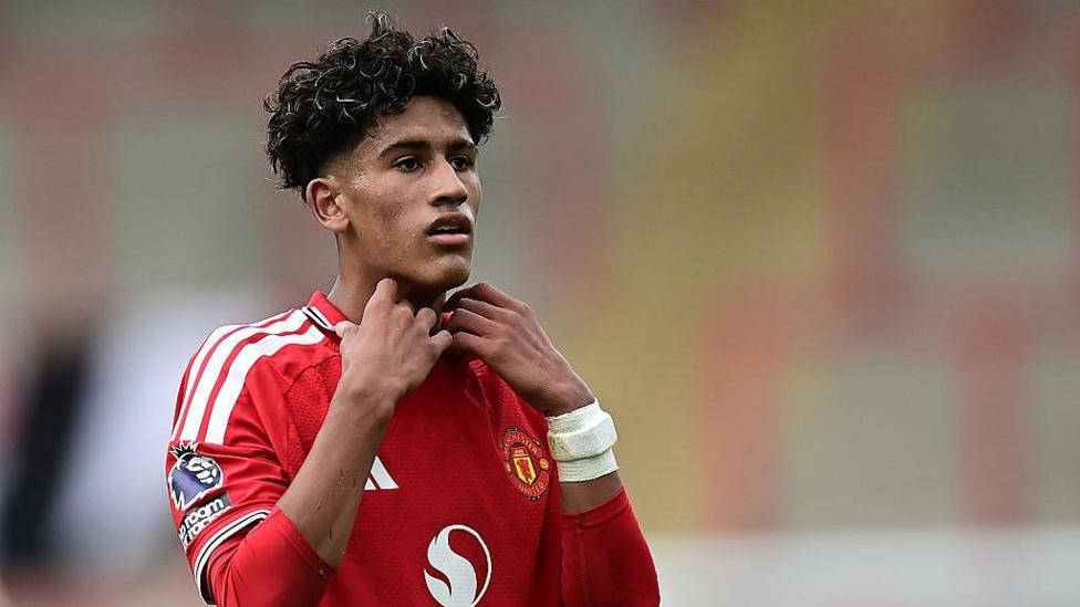 Real Madrid keen on Man Utd forward Gabriel, 15