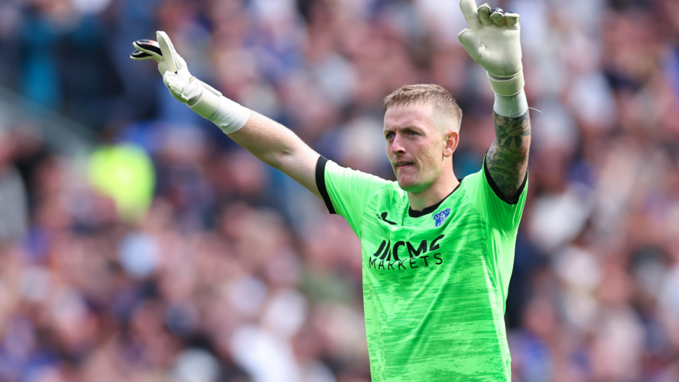 Pickford joins Premier League clean sheet 100 club