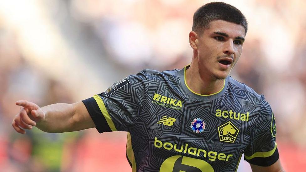 Newcastle sign Fernandez-Pardo from Lille for £51m
