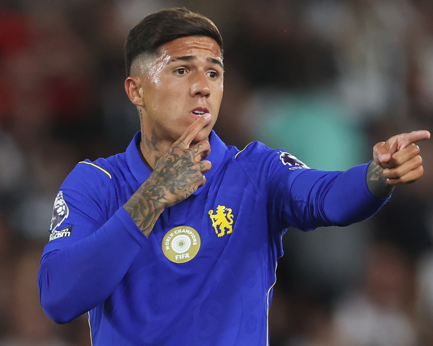 Football transfer deadline day: Manchester City move for Fernández, Villa sign Mbaye, and more – live