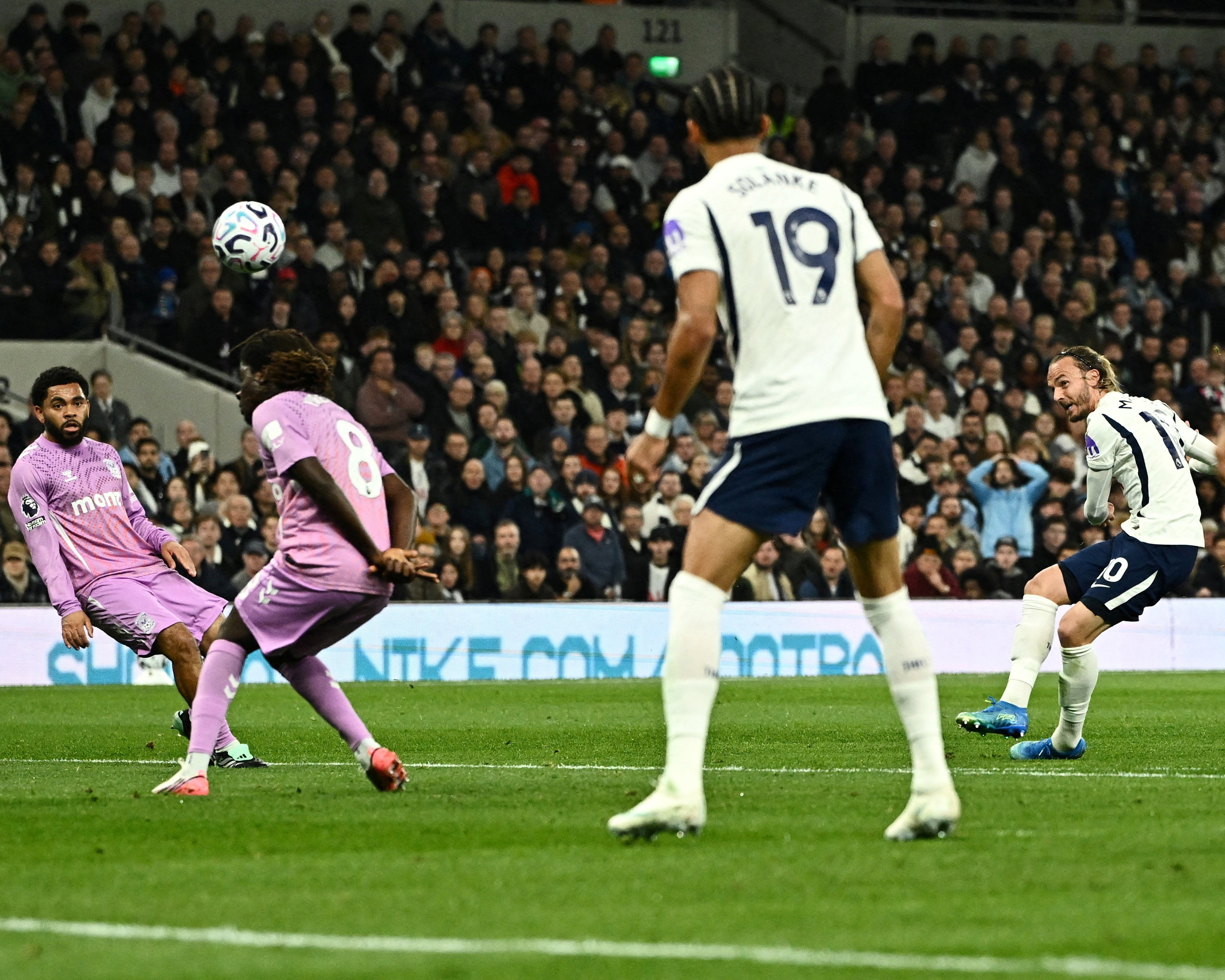 Football Daily | Kulusevski and Maddison return to form but are Tottenham also back?