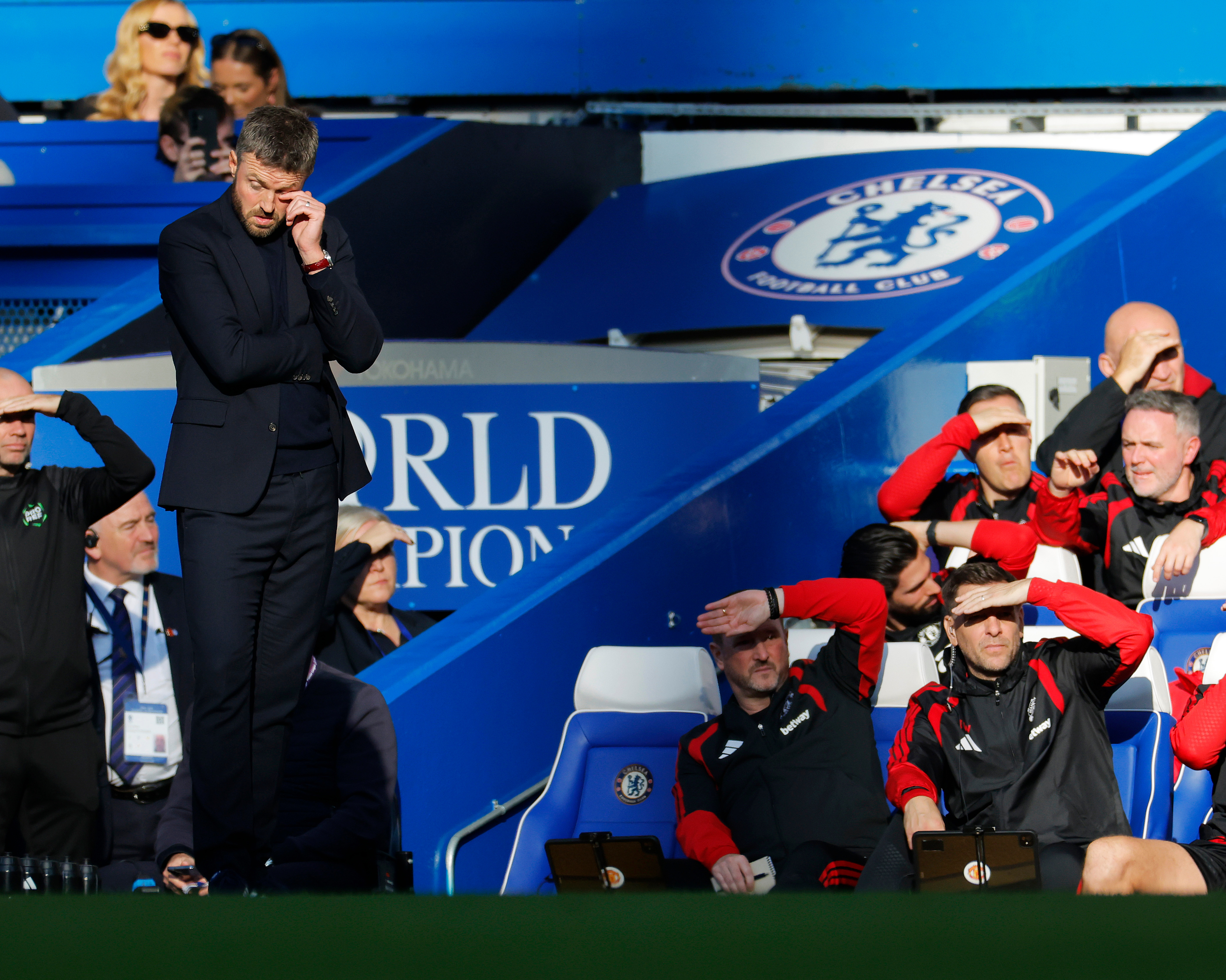Manchester United crisis deepens with Chelsea defeat and Martínez red card