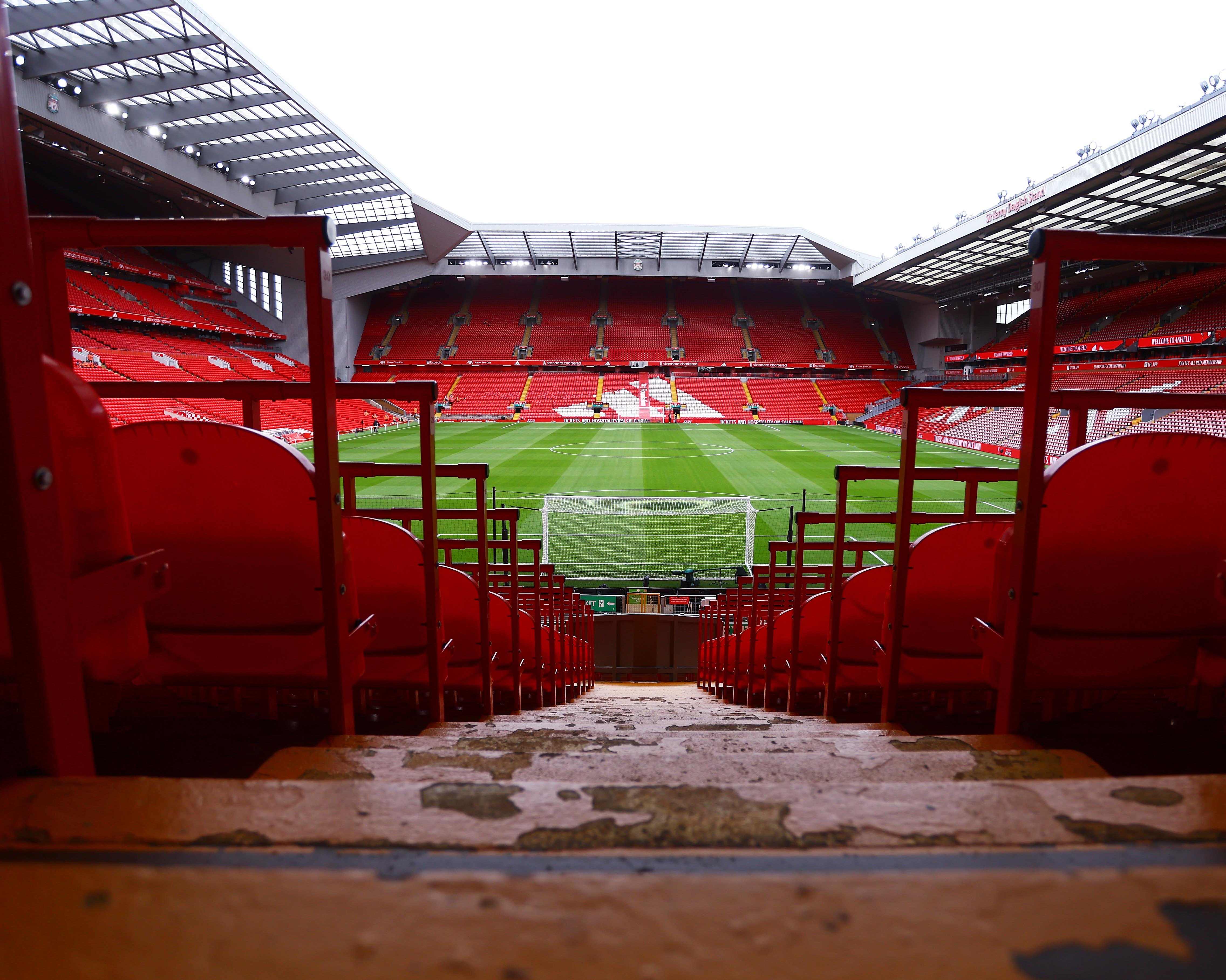 Liverpool v Fulham, Chelsea v Hull City, and more: football clockwatch – live
