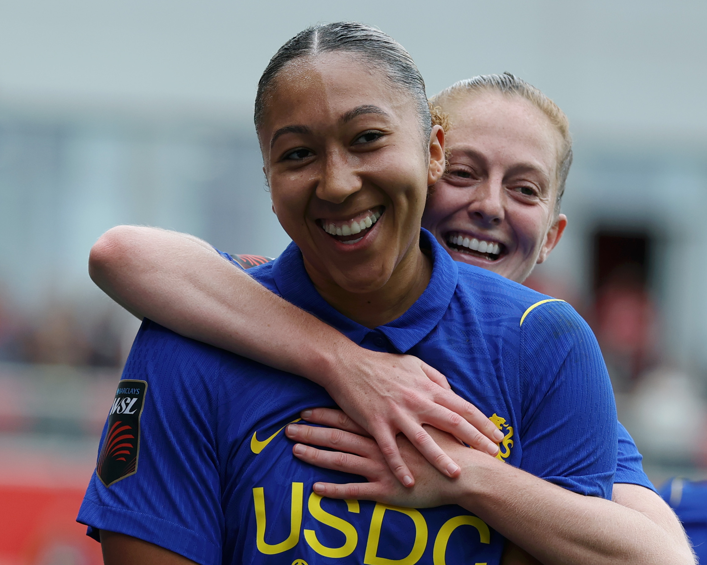 Lauren James revels in free role as Chelsea show ‘respect’ by scoring five past Manchester United